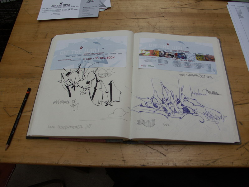 041212_offthewall04_10