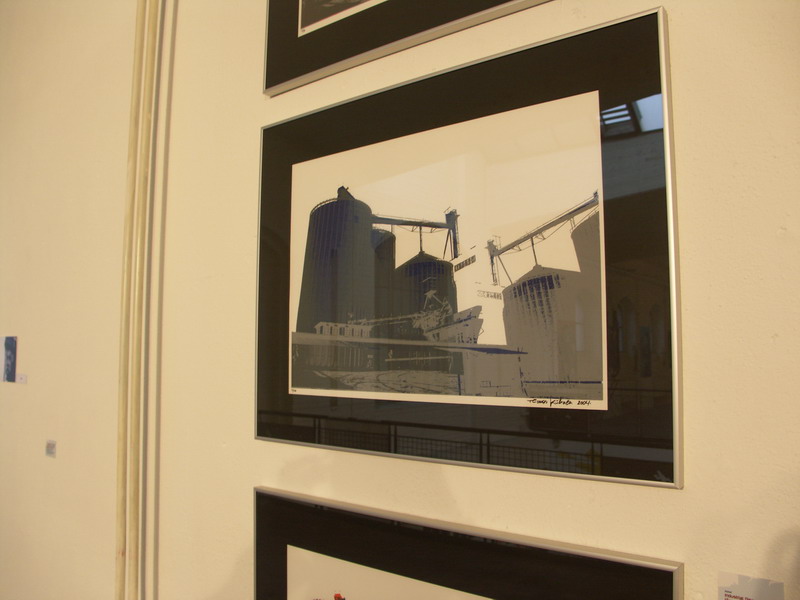 041212_offthewall04_30